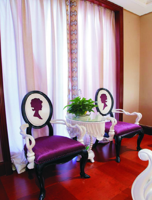 Residential Furniture 028